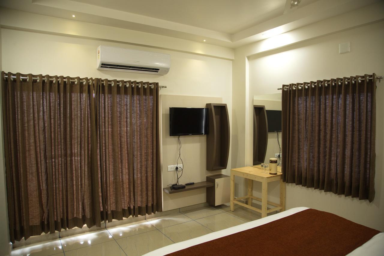 סאסאן גיר The Gir Harmony Hotel מראה חיצוני תמונה